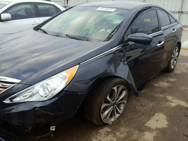 5NPEC4AB6DH802677 - 2013 HYUNDAI SONATA SE BLUE photo 9