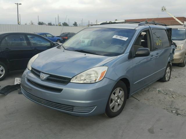 5TDZA23C85S357260 - 2005 TOYOTA SIENNA CE BLUE photo 2