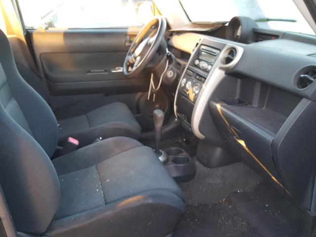 JTLKT324864117137 - 2006 TOYOTA SCION XB შავი ფოტო 5