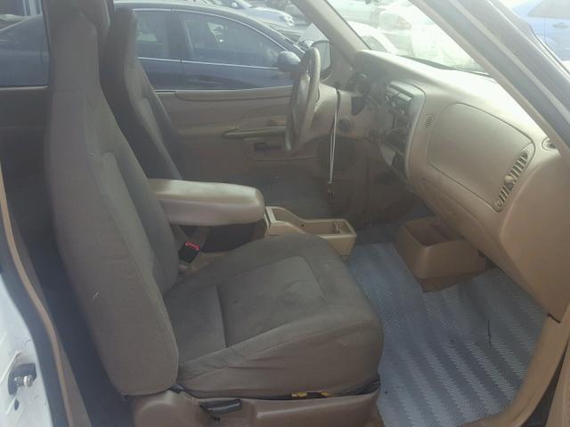 1FMYU60EX1UC79257 - 2001 FORD EXPLORER S WHITE photo 5