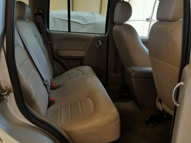 1J4GK38K74W257007 - 2004 JEEP LIBERTY RE SILVER photo 6