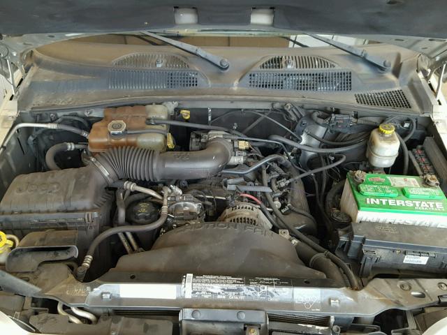 1J4GK38K74W257007 - 2004 JEEP LIBERTY RE SILVER photo 7