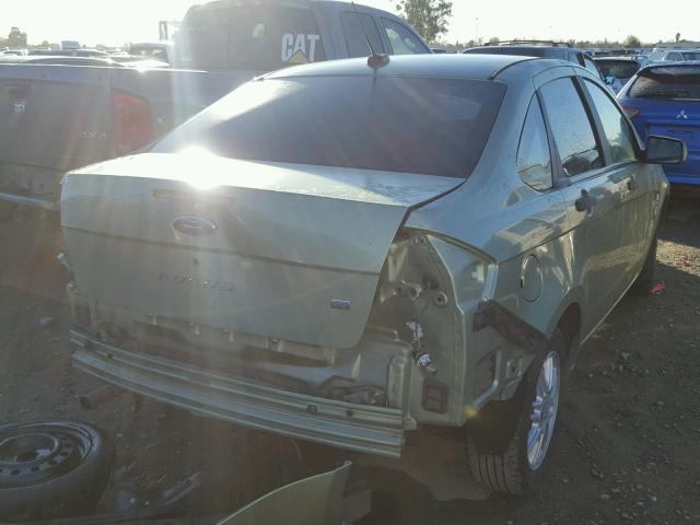 1FAHP35N78W197249 - 2008 FORD FOCUS SE GREEN photo 4