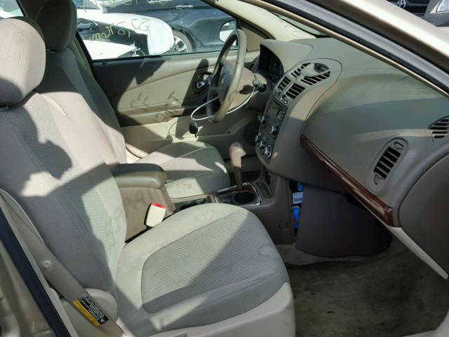 1G1ZS51F66F289319 - 2006 CHEVROLET MALIBU LS GOLD photo 5