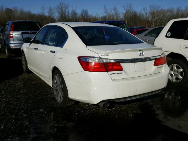 1HGCR2F59DA175026 - 2013 HONDA ACCORD SPO WHITE photo 3