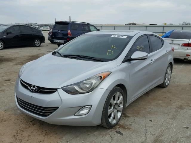 5NPDH4AEXDH166787 - 2013 HYUNDAI ELANTRA GL SILVER photo 2