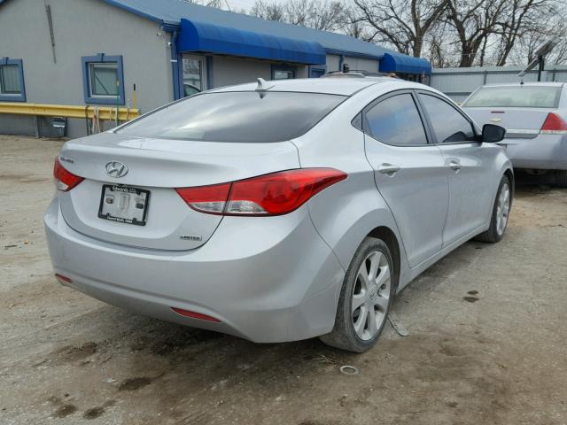 5NPDH4AEXDH166787 - 2013 HYUNDAI ELANTRA GL SILVER photo 4