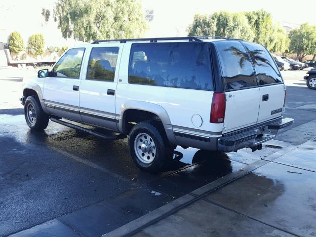 3GNGK26JXXG251917 - 1999 CHEVROLET SUBURBAN K WHITE photo 3