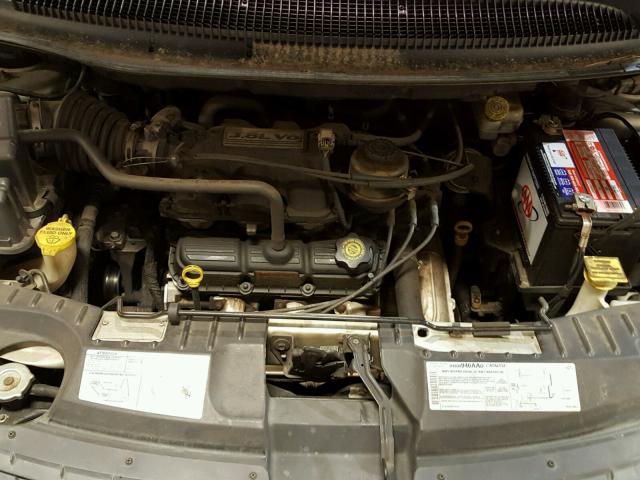 2C4GP54L34R565866 - 2004 CHRYSLER TOWN & COU SILVER photo 7