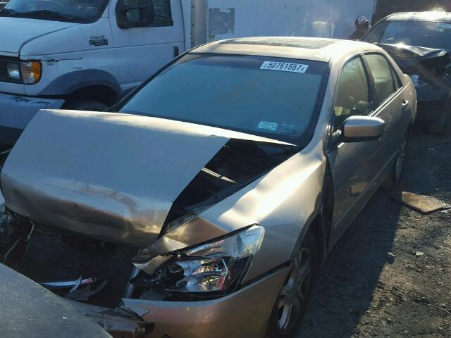 1HGCM56817A157702 - 2007 HONDA ACCORD EX GOLD photo 2