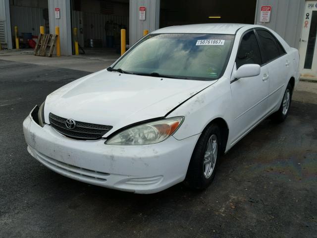 4T1BE30K44U305203 - 2004 TOYOTA CAMRY LE WHITE photo 2
