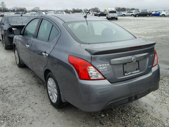 3N1CN7AP4GL893633 - 2016 NISSAN VERSA S GRAY photo 3