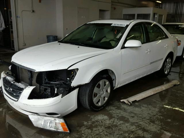 5NPET46F19H457710 - 2009 HYUNDAI SONATA GLS WHITE photo 2