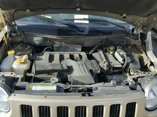 1J4NF4FB7AD512718 - 2010 JEEP COMPASS SP GOLD photo 7