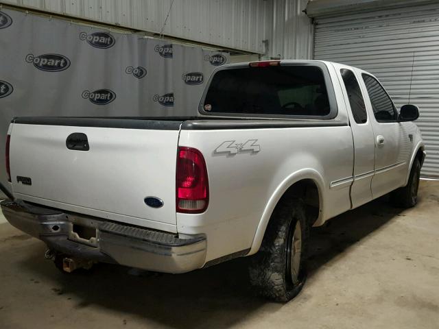 1FTZX18W5WNB79715 - 1998 FORD F150 WHITE photo 4