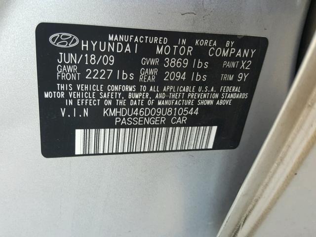 KMHDU46D09U810544 - 2009 HYUNDAI ELANTRA GL SILVER photo 10