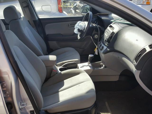 KMHDU46D09U810544 - 2009 HYUNDAI ELANTRA GL SILVER photo 5