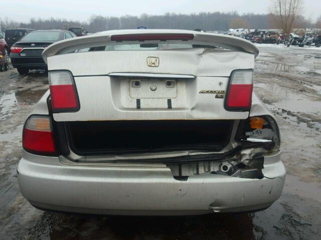 1HGCD5636VA112689 - 1997 HONDA ACCORD LX BEIGE photo 9