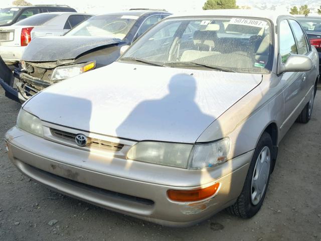 1NXBB02E9TZ484450 - 1996 TOYOTA COROLLA DX BEIGE photo 2