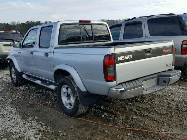 1N6ED27T8YC436561 - 2000 NISSAN FRONTIER C SILVER photo 3