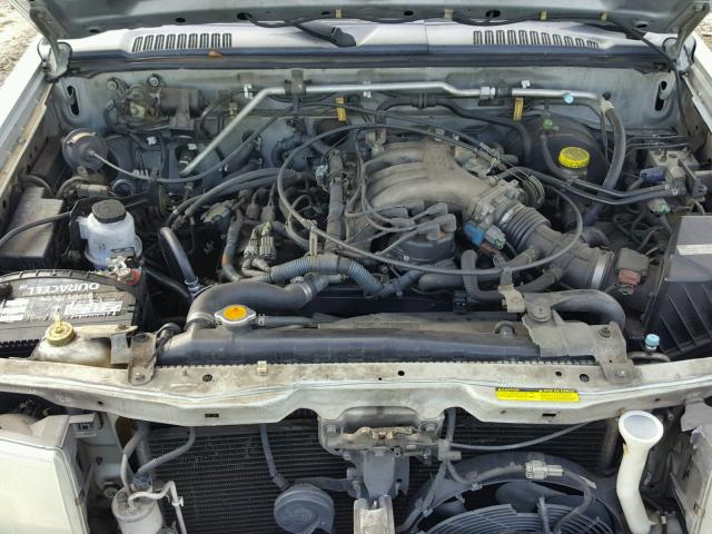 1N6ED27T8YC436561 - 2000 NISSAN FRONTIER C SILVER photo 7