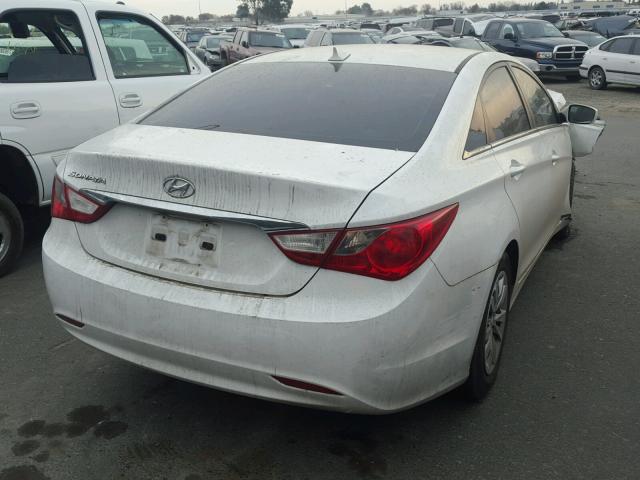 5NPEB4AC4CH310806 - 2012 HYUNDAI SONATA GLS WHITE photo 4