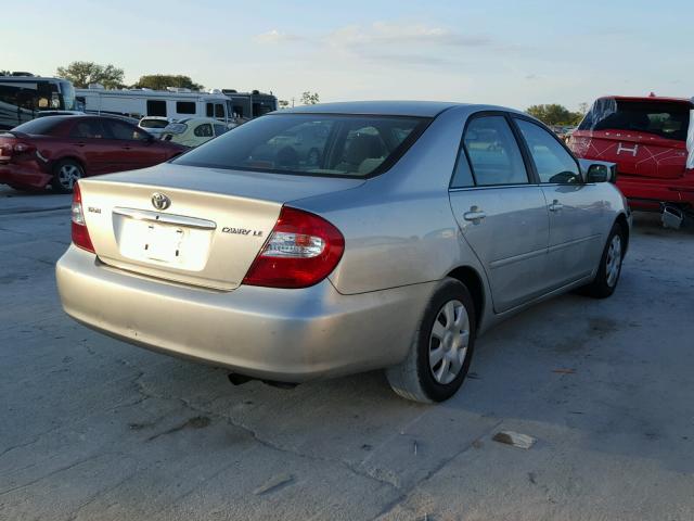 4T1BE32K24U856517 - 2004 TOYOTA CAMRY LE SILVER photo 4