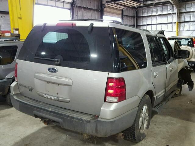 1FMPU16L94LA22198 - 2004 FORD EXPEDITION SILVER photo 4