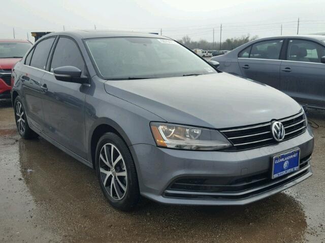 3VWDB7AJ4HM386567 - 2017 VOLKSWAGEN JETTA SE GRAY photo 1