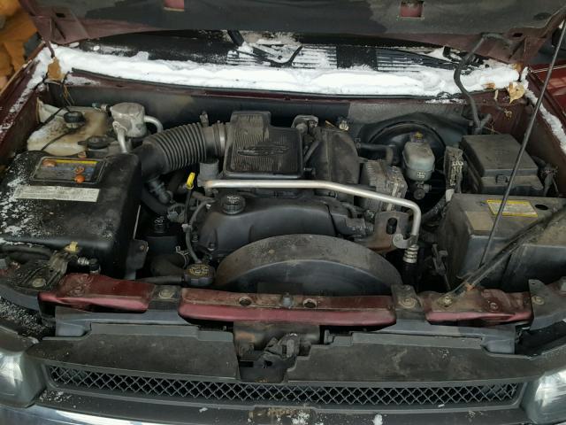 1GNDT13S742275068 - 2004 CHEVROLET TRAILBLAZE MAROON photo 7