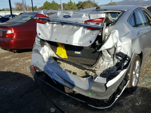 3FA6P0PU3HR264538 - 2017 FORD FUSION SE SILVER photo 9