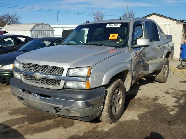 3GNEK12Z55G132456 - 2005 CHEVROLET AVALANCHE TAN photo 2