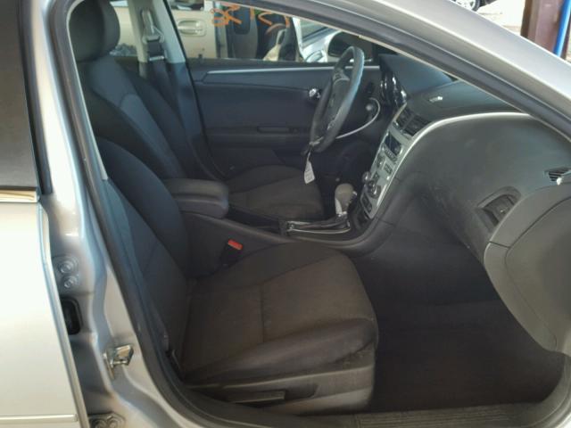 1G1ZC5E09CF397514 - 2012 CHEVROLET MALIBU 1LT 银色 照片 5