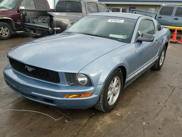 1ZVFT80N075273476 - 2007 FORD MUSTANG BLUE photo 2