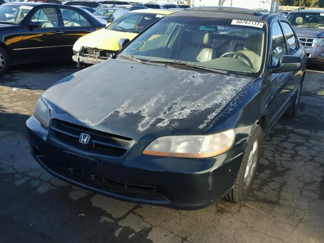 1HGCG1657XA066178 - 1999 HONDA ACCORD EX GREEN photo 2