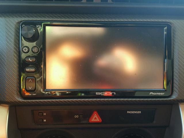 JF1ZNAA13G9705795 - 2016 TOYOTA SCION FR-S ნაცრისფერი ფოტო 9