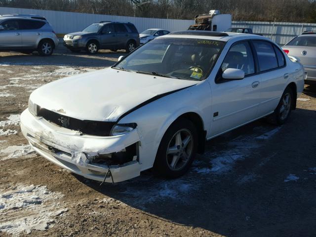 JN1CA21A1XT107616 - 1999 NISSAN MAXIMA GLE WHITE photo 2