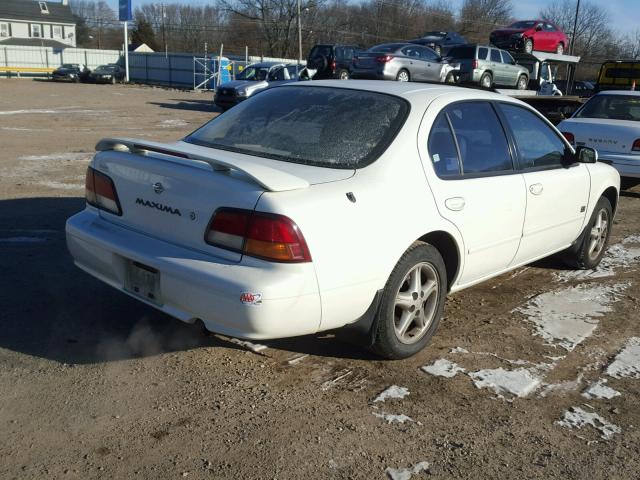 JN1CA21A1XT107616 - 1999 NISSAN MAXIMA GLE WHITE photo 4