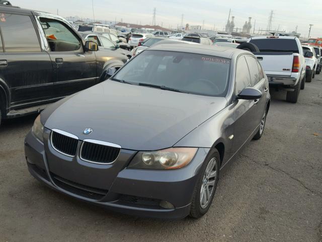 WBAVA33557KX83727 - 2007 BMW 328 I GRAY photo 2