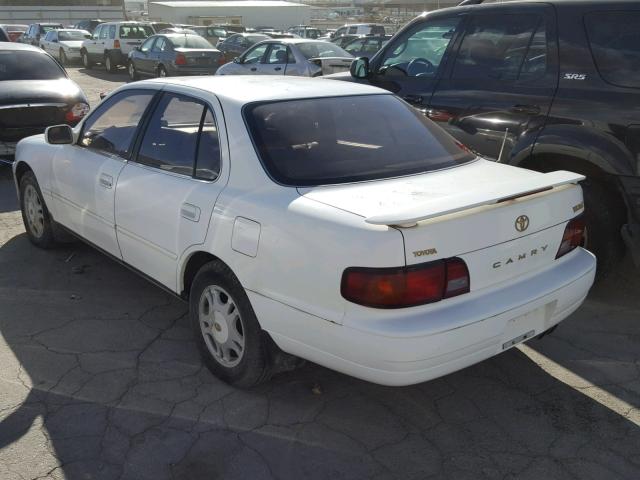 JT2GK13E5S0112052 - 1995 TOYOTA CAMRY XLE WHITE photo 3