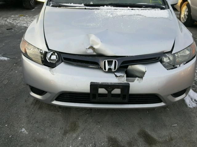 2HGFG12618H501856 - 2008 HONDA CIVIC LX SILVER photo 9