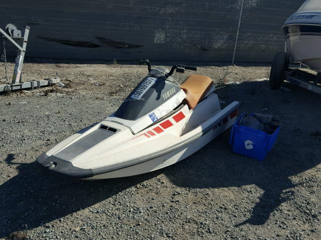 YAM02331C787 - 1987 YAMAHA WAVERUNNER WHITE photo 2