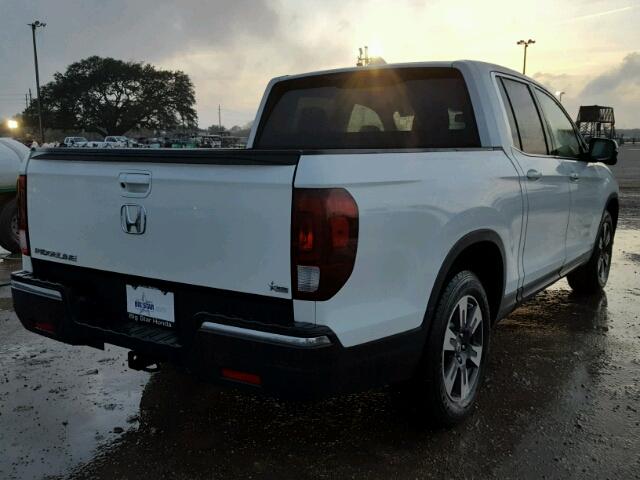 5FPYK2F6XJB000229 - 2018 HONDA RIDGELINE WHITE photo 4