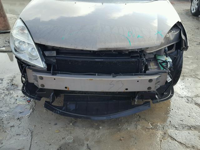 1G8ZV57707F264331 - 2007 SATURN AURA XR SILVER photo 9