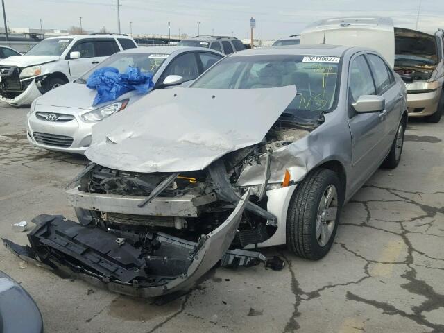 3FAHP07Z97R230381 - 2007 FORD FUSION SE GRAY photo 2