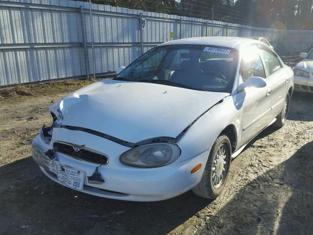 1MELM50U4TA612510 - 1996 MERCURY SABLE GS WHITE photo 2