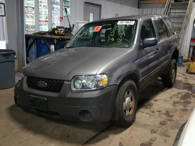 1FMYU02ZX7KA21130 - 2007 FORD ESCAPE XLS SILVER photo 2