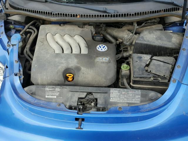 3VWCT21C81M411831 - 2001 VOLKSWAGEN NEW BEETLE 蓝色 照片 7