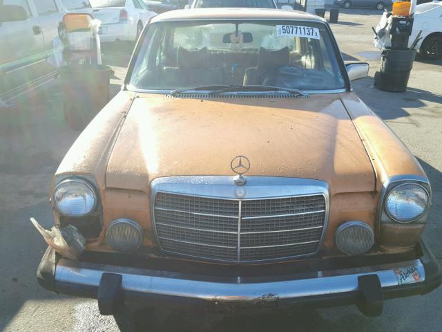 11511412051502 - 1976 MERCEDES-BENZ 300 D ORANGE photo 9