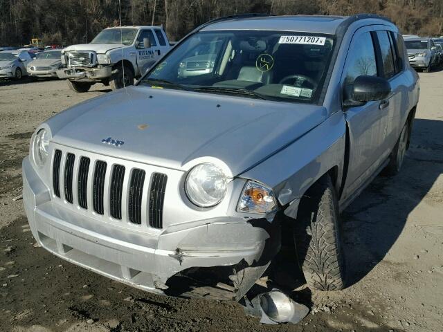 1J8FF57W08D794723 - 2008 JEEP COMPASS LI SILVER photo 2